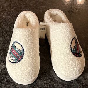 Cozy Aerie White Slippers with Plaid Detail